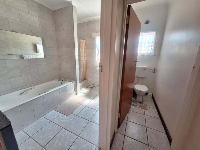 3 Bedroom Property for Sale in Albertinia Western Cape